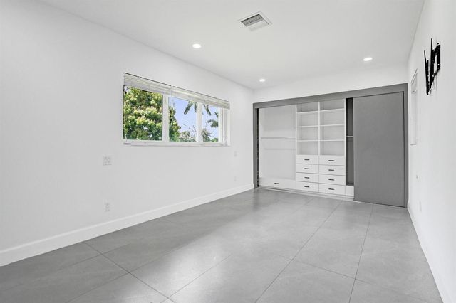 6700 E TROPICAL Way 1, Plantation, FL 33317