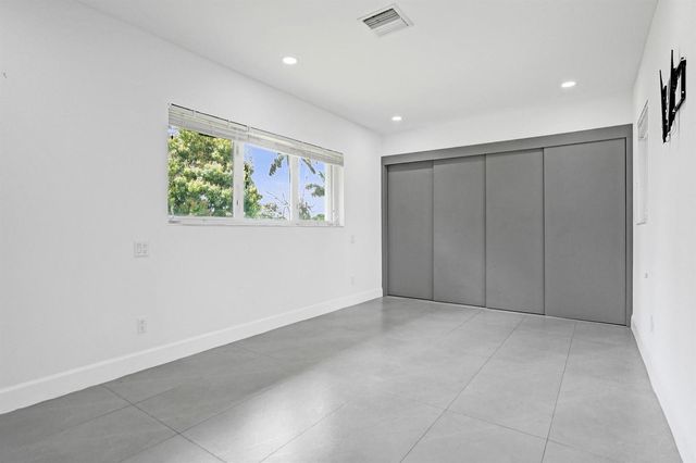 6700 E TROPICAL Way 1, Plantation, FL 33317