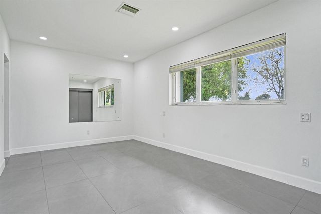 6700 E TROPICAL Way 1, Plantation, FL 33317