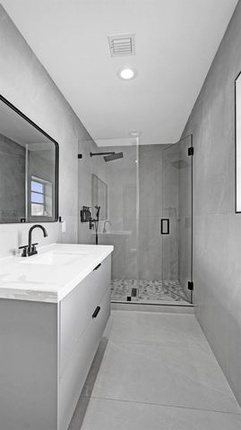 6700 E TROPICAL Way 1, Plantation, FL 33317
