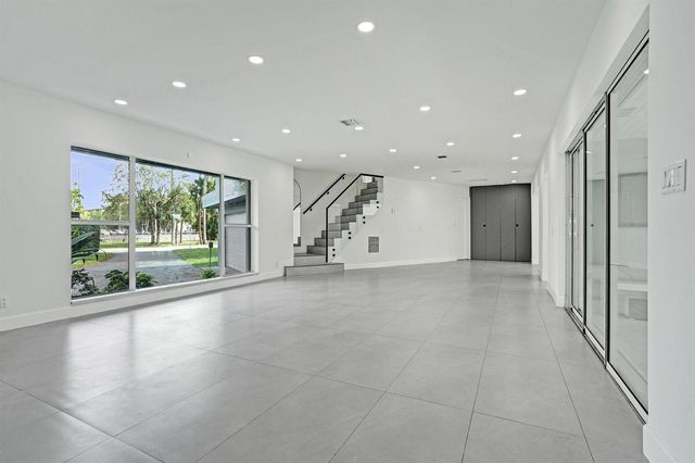 6700 E TROPICAL Way 1, Plantation, FL 33317