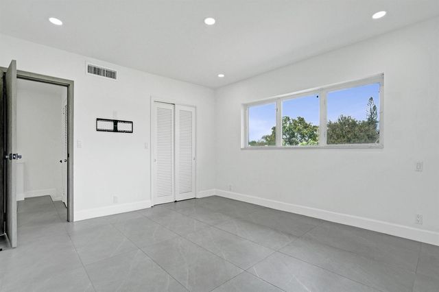 6700 E TROPICAL Way 1, Plantation, FL 33317
