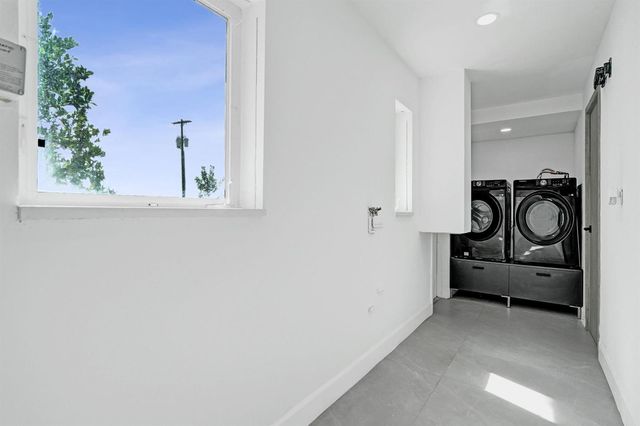 6700 E TROPICAL Way 1, Plantation, FL 33317