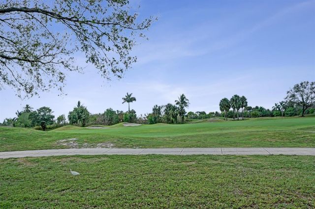 6700 E TROPICAL Way 1, Plantation, FL 33317