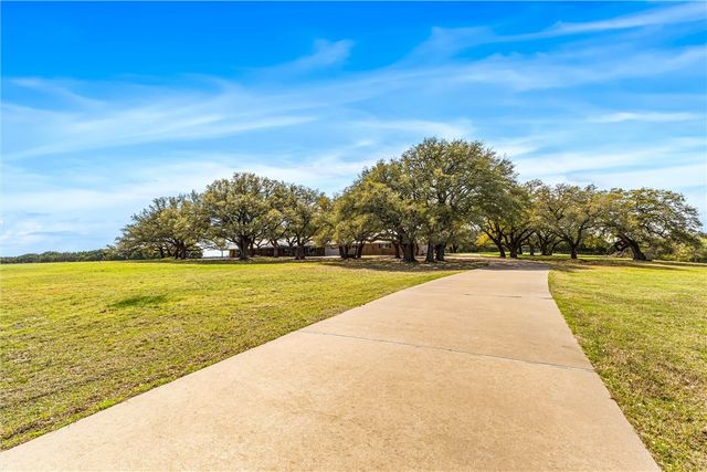 13755 N Lone Star Parkway, Valley Mills, TX 76689