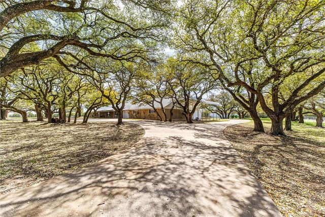 13755 N Lone Star Parkway, Valley Mills, TX 76689