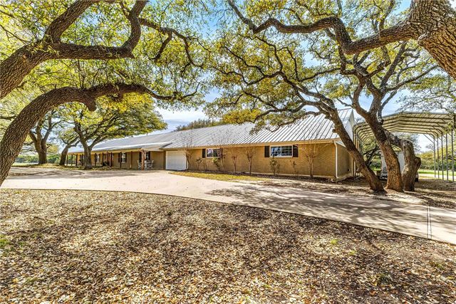 13755 N Lone Star Parkway, Valley Mills, TX 76689