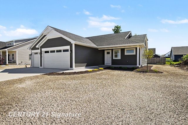 8610 Foxtail Trail, Freeland, MI 48623