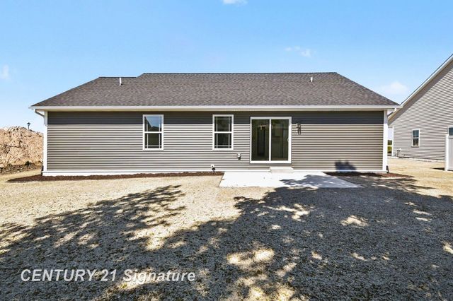 8610 Foxtail Trail, Freeland, MI 48623