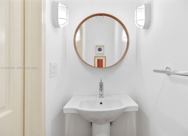 445 Minorca Ave, Coral Gables, FL 33134