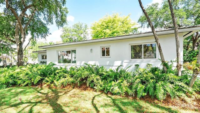 445 Minorca Ave, Coral Gables, FL 33134