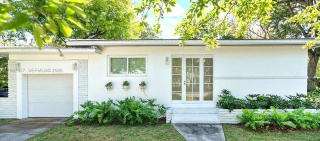 445 Minorca Ave, Coral Gables, FL 33134