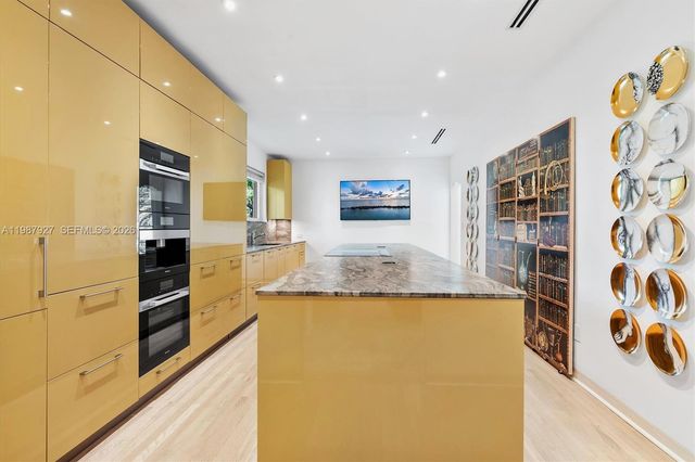 445 Minorca Ave, Coral Gables, FL 33134