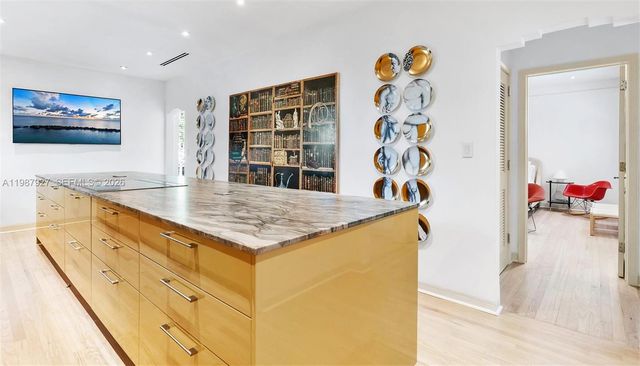 445 Minorca Ave, Coral Gables, FL 33134