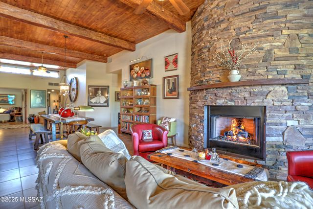 8340 N Lee Trevino Drive, Tucson, AZ 85742