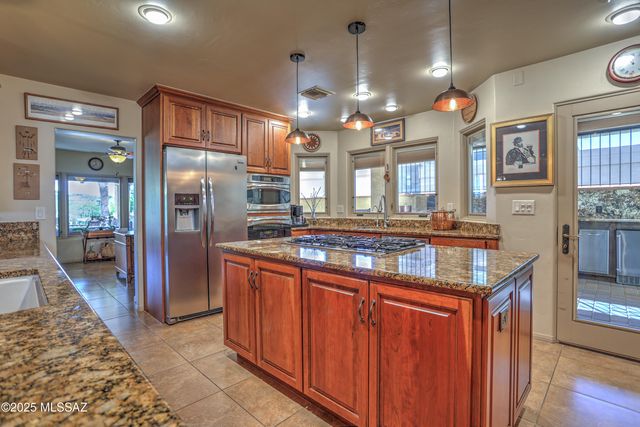 8340 N Lee Trevino Drive, Tucson, AZ 85742