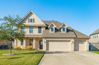 707 Burr Oak, Richwood, TX 77531