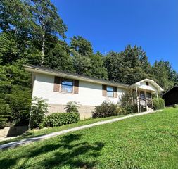92 Joe Tike Drive, Ringgold, GA 30736