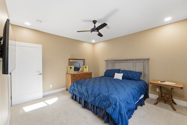 1708 Timberview Drive, Norwalk, IA 50211