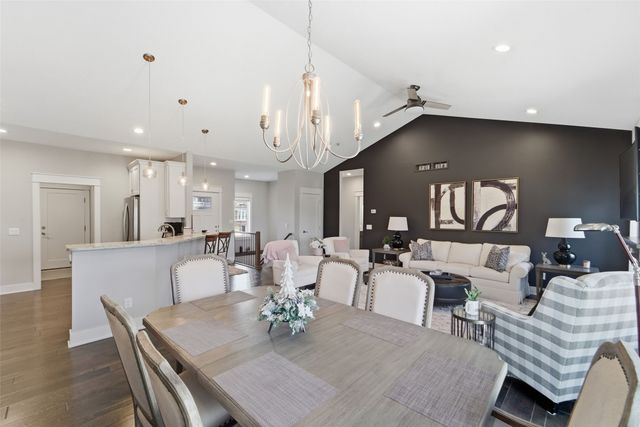 1708 Timberview Drive, Norwalk, IA 50211