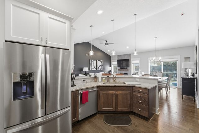 1708 Timberview Drive, Norwalk, IA 50211