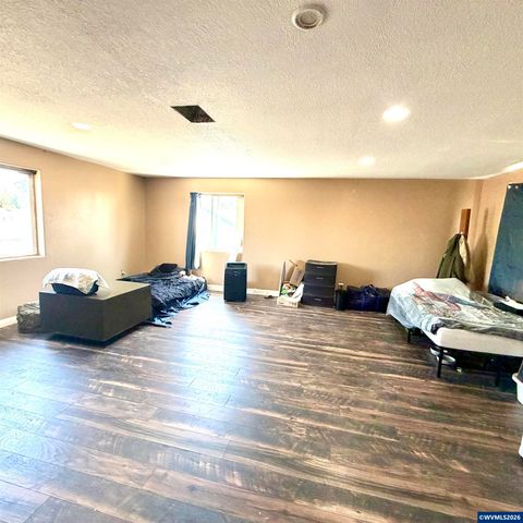 3793 Avalon Av NE, Albany, OR 97322