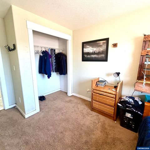 3793 Avalon Av NE, Albany, OR 97322