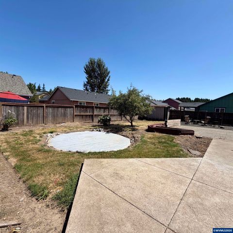 3793 Avalon Av NE, Albany, OR 97322