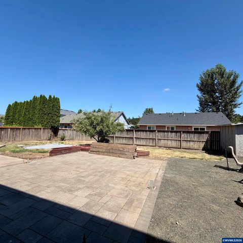 3793 Avalon Av NE, Albany, OR 97322