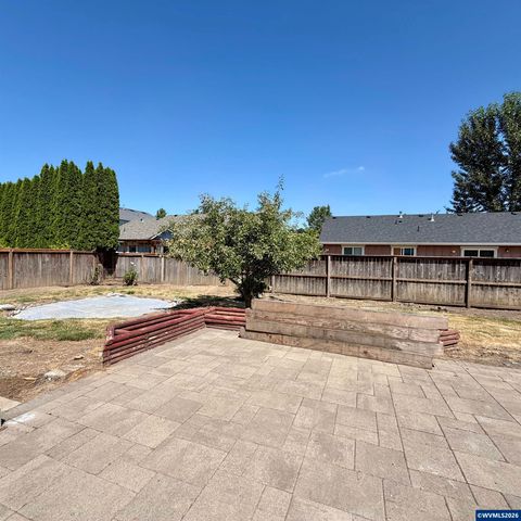 3793 Avalon Av NE, Albany, OR 97322