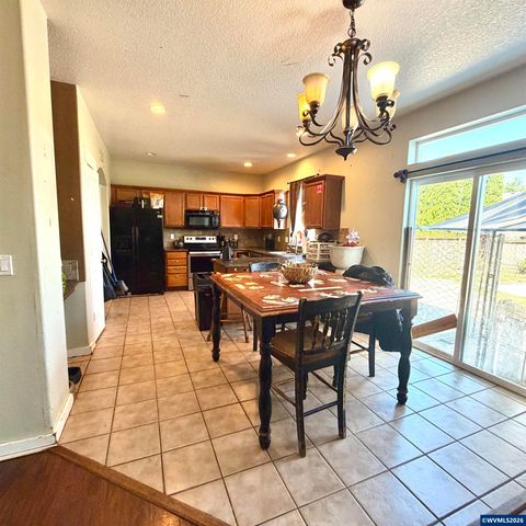 3793 Avalon Av NE, Albany, OR 97322