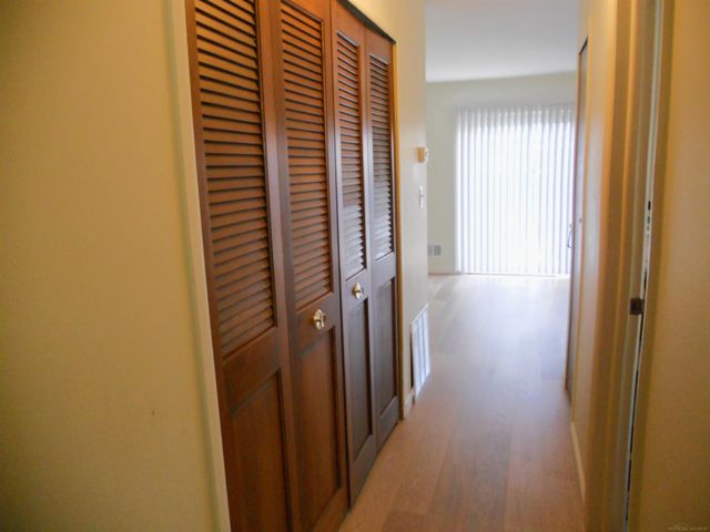 8147 Busko Street, Warren, MI 48093