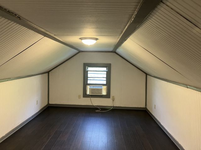 2811 Cooper Ln, Nashville, TN 37216