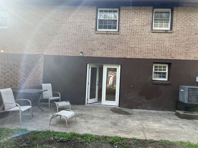 2811 Cooper Ln, Nashville, TN 37216