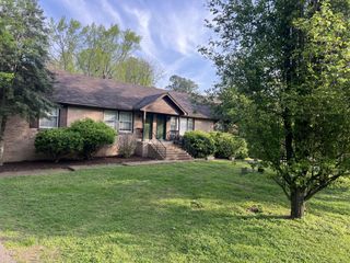 2811 Cooper Ln, Nashville, TN 37216
