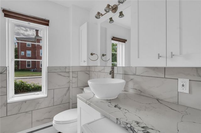 160 Waterman Street 5, Providence, RI 02906
