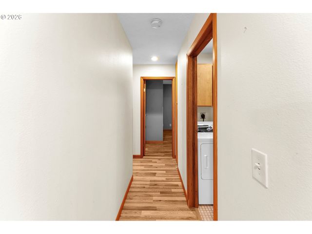 600 E MOUNTAINVIEW Dr, Newberg, OR 97132
