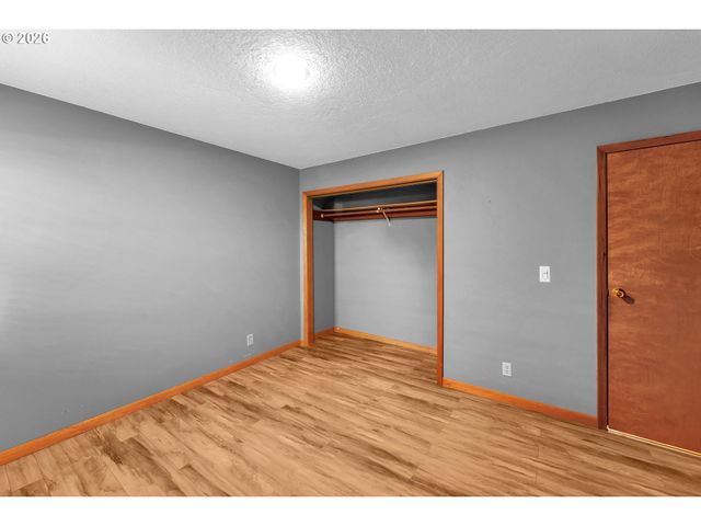 600 E MOUNTAINVIEW Dr, Newberg, OR 97132