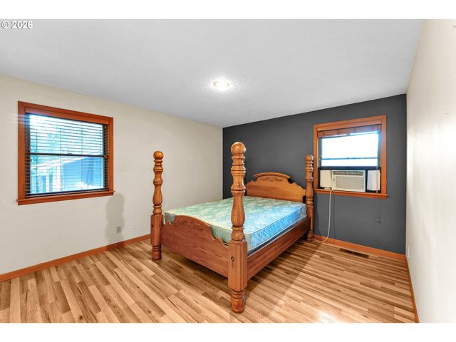 600 E MOUNTAINVIEW Dr, Newberg, OR 97132