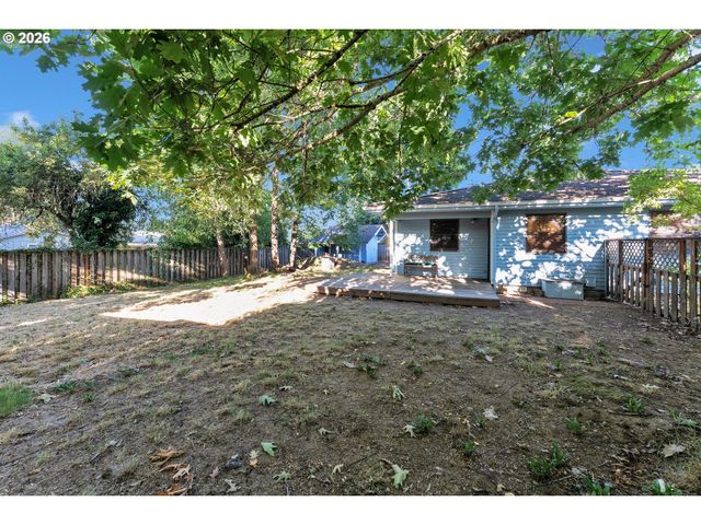 600 E MOUNTAINVIEW Dr, Newberg, OR 97132