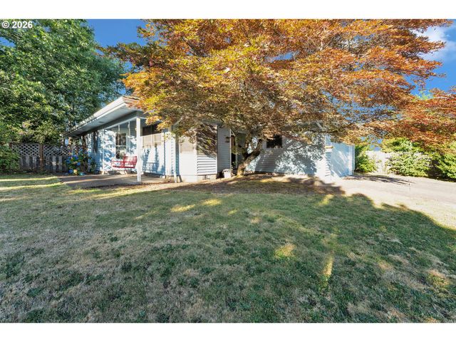 600 E MOUNTAINVIEW Dr, Newberg, OR 97132
