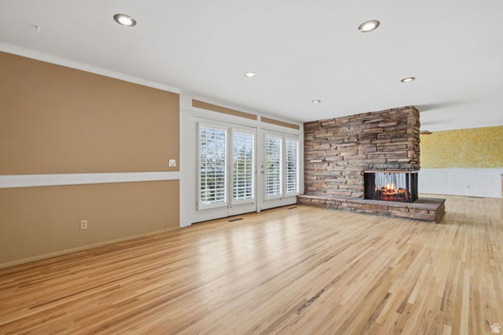 Image 3 of property listing at 3521 S CRESTWOOD DR, Millcreek, UT 84109
