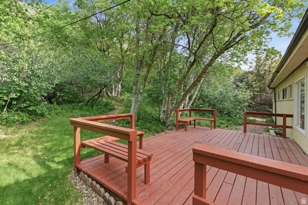 Image 21 of property listing at 3521 S CRESTWOOD DR, Millcreek, UT 84109