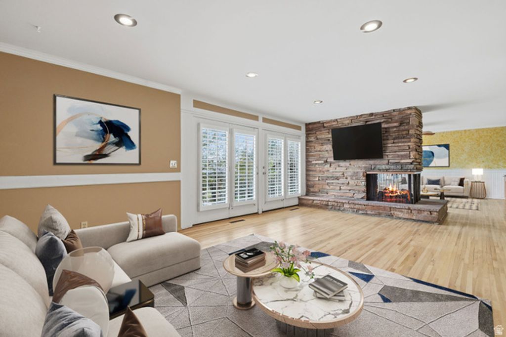 Image 4 of property listing at 3521 S CRESTWOOD DR, Millcreek, UT 84109
