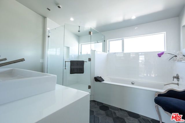 613 6TH Avenue, Venice (los Angeles), CA 90291