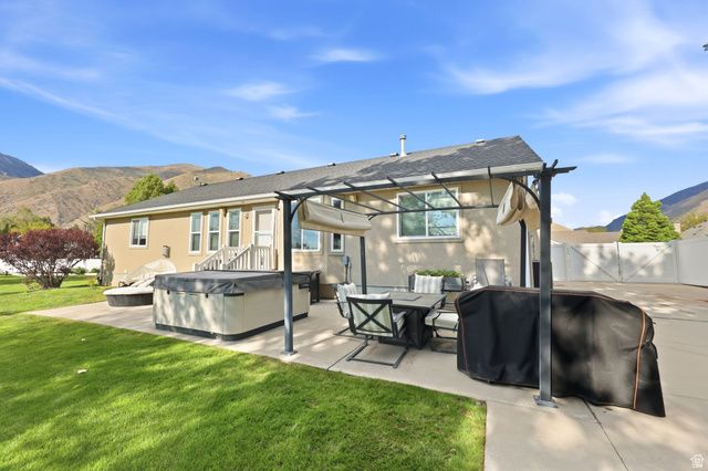 1816 RIVER BOTTOM RD, Springville, UT 84663