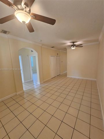 1543 SE 25th St 100, Homestead, FL 33035