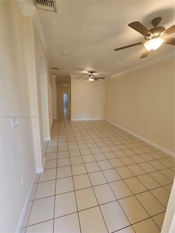 1543 SE 25th St 100, Homestead, FL 33035