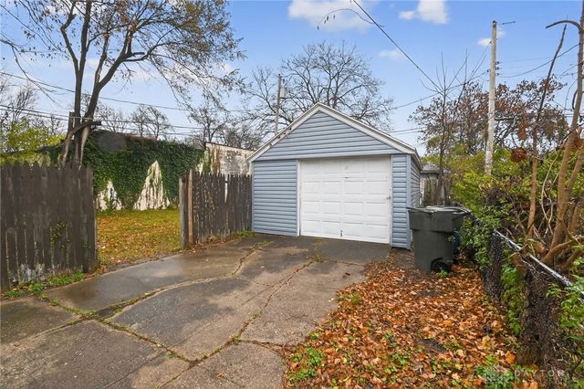 2536 Ravenwood Avenue, Dayton, OH 45406