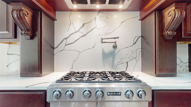 18814 Cove Vista Lane, Cypress, TX 77433